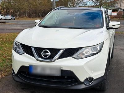 Gebraucht Nissan Qashqai 131 PS (96 kW) 2016 Weiß SUV