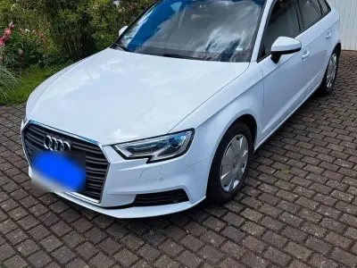 Gebraucht Audi A3 150 PS (110 kW) 2019 Weiß Limousine