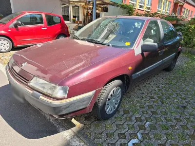 Gebraucht Citroën Xantia 101 PS (74 kW) 1993 Rot Kleinwagen