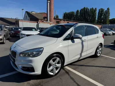 Gebraucht BMW 218 Active Tourer Luxury Line 150 PS (110 kW) 2015 Weiß Van / Kleinbus