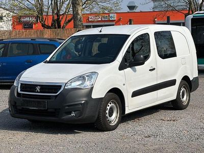Gebraucht Peugeot Partner 99 PS (72 kW) 2018 Weiß Van / Kleinbus