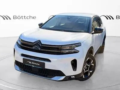 Gebraucht Citroën C5 Aircross PureTech 131 PS (96 kW) 2023 Lack weiss banquise/typ aussenverkleidung spiegel flach standard SUV