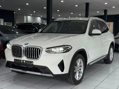 Gebraucht BMW X3 Sport Line 190 PS (139 kW) 2023 Weiß SUV