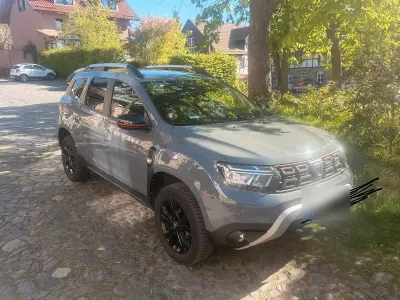 Gebraucht Dacia Duster Extreme 131 PS (96 kW) 2022 Grau SUV