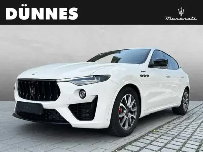Gebraucht Maserati Levante 349 PS (256 kW) 2022 Weiß SUV