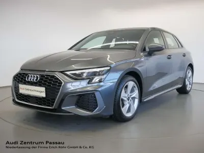 Gebraucht Audi A3 S-Line 110 PS (80 kW) 2023 Daytonagrau perleffekt Limousine