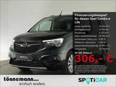 Gebraucht Opel Combo-e Life Ultimate 100 kW (136 PS) 2023 Karbon schwarz Van / Kleinbus