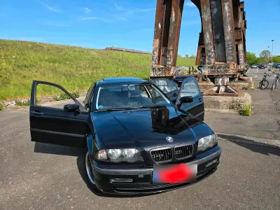 Second-hand BMW 318 118 CP (86 kW) 1998 Negru Berlinǎ