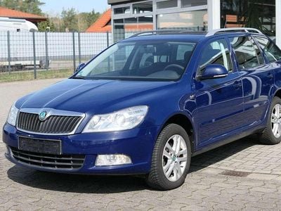 Usata Skoda Octavia Ambition 105 CV (77 kW) 2012 Blu Berlina