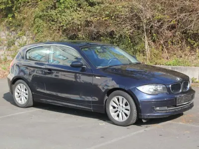 Gebraucht BMW 118 143 PS (105 kW) 2009 Monacoblau metallic Kleinwagen