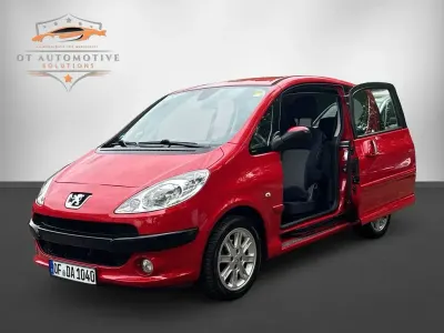 Gebraucht Peugeot 1007 Filou 109 PS (80 kW) 2006 Rot Van / Kleinbus