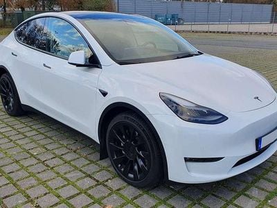 Second-hand Tesla Model Y 378 kW (514 CP) 2022 Alb SUV