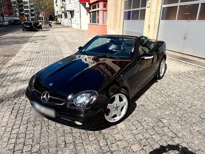 Gebraucht Mercedes SLK230 197 PS (144 kW) 2001 Schwarz Cabrio