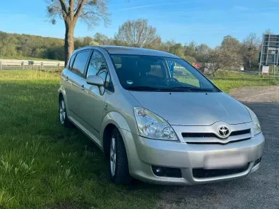 Gebraucht Toyota Corolla 177 PS (130 kW) 2007 Silber Van / Kleinbus