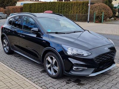 Gebraucht Ford Focus Active 150 PS (110 kW) 2020 Schwarz Limousine
