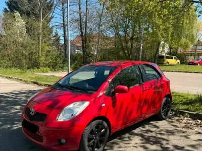 Second-hand Toyota Yaris 87 CP (63 kW) 2008 Roșu Hatchback