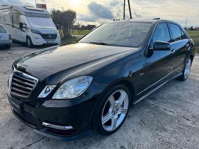 Gebraucht Mercedes E500 Sport 408 PS (300 kW) 2011 Schwarz Limousine