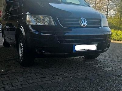 Second-hand VW T5 California 102 CP (75 kW) 2008 Negru Van