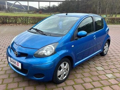 Blau Gebraucht 2010 Toyota Aygo Kleinwagen | 4.799 € (Fairer Preis)