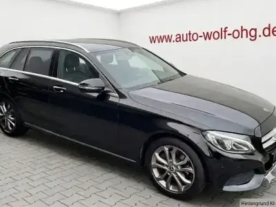 Gebraucht Mercedes C180 Avantgarde 156 PS (114 kW) 2018 Schwarz Limousine