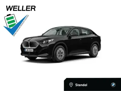 Neu BMW iX2 Performance 150 kW (204 PS) 2026 Schwarz SUV