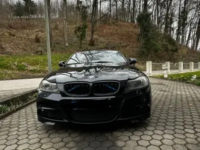 Gebraucht BMW 335 Sport Line 286 PS (210 kW) 2011 Schwarz Limousine