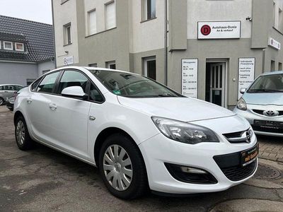 Gebraucht Opel Astra 116 PS (85 kW) 2017 Weiß Limousine