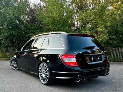 Mercedes C63 AMG