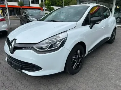 Gebraucht Renault Clio IV Expression 73 PS (53 kW) 2015 Weiß Limousine