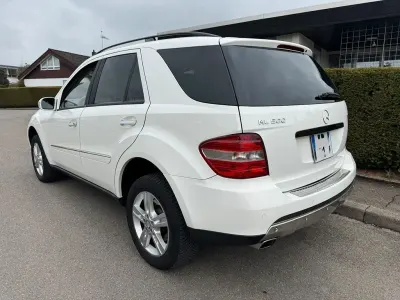 Gebraucht Mercedes ML500 306 PS (225 kW) 2006 Weiß SUV