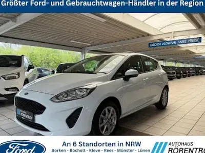 Gebraucht Ford Fiesta Trend 71 PS (52 kW) 2018 Weiss Kleinwagen