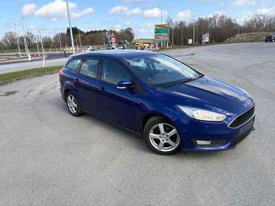 Usata Ford Focus Business Edition 120 CV (88 kW) 2017 Blu Berlina