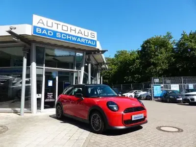 Gebraucht Mini Cooper Classic 156 PS (114 kW) 2024 Rot Kleinwagen