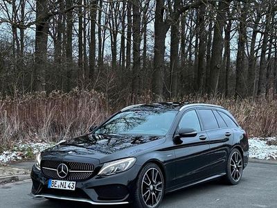Schwarz Gebraucht 2016 Mercedes C450 AMG AMG Kombi | 18.990 € (Etwas zu teuer)