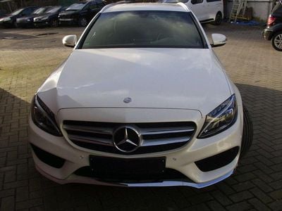 Gebraucht Mercedes C180 AMG line 156 PS (114 kW) 2015 Weiß Kombi