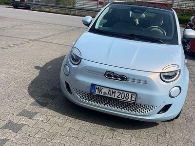 Second-hand Fiat 500e La Prima 86 kW (118 CP) 2020 Albastru Cabrio