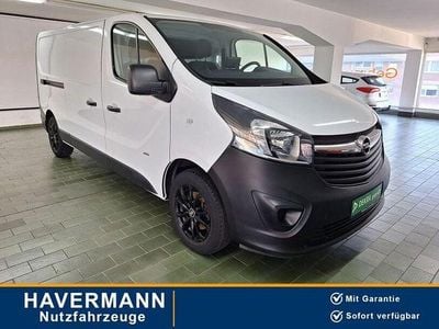 Weiß (casablancaweiss/glacier/arctic w) Gebraucht 2017 Opel Vivaro Van / Kleinbus | 11.690 € (Guter Preis)