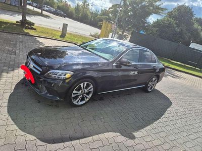 Second-hand Mercedes C200 184 CP (135 kW) 2019 Negru Berlinǎ