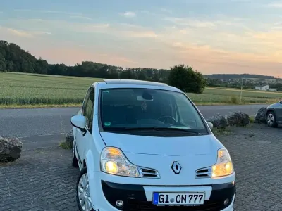 Gebraucht Renault Modus 105 PS (77 kW) 2009 Weiß Van / Kleinbus