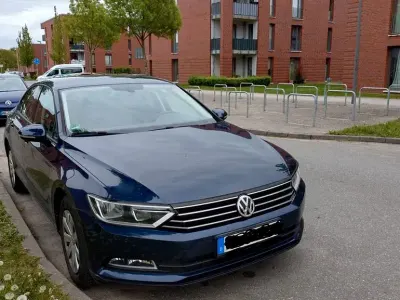 Gebraucht VW Passat Trendline 125 PS (91 kW) 2017 Blau Limousine
