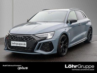 Grau Gebraucht 2023 Audi RS3 Sport Limousine | 56.980 € (Fairer Preis)