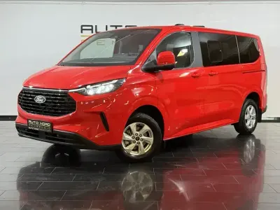 Usata Ford Tourneo Custom Titanium 136 CV (100 kW) 2025 Rosso Furgone