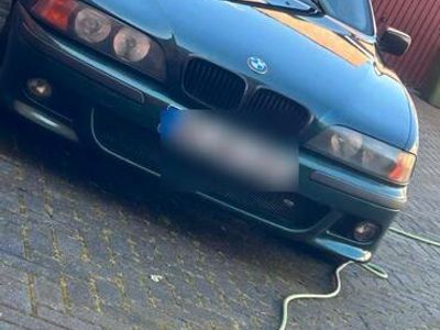 BMW 528