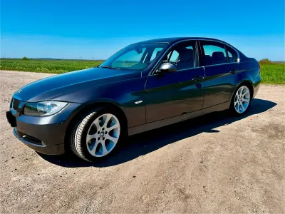 Gebraucht BMW 325 218 PS (160 kW) 2005 Grau Limousine