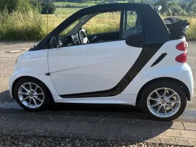 Gebraucht Smart ForTwo Cabrio 84 PS (61 kW) 2015 Weiß Cabrio
