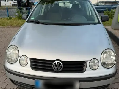 Gebraucht VW Polo 64 PS (47 kW) 2003 Silber Limousine