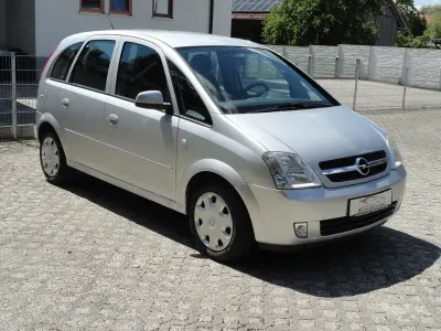 Gebraucht Opel Meriva Edition 101 PS (74 kW) 2006 Starsilber iii m2 Van / Kleinbus