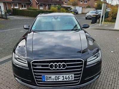 Audi A8L