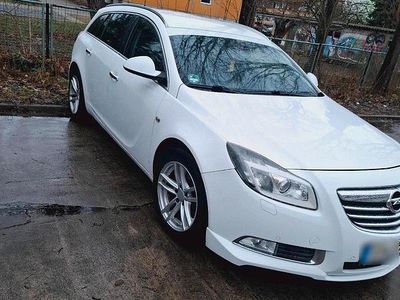 Gebraucht Opel Insignia 160 PS (117 kW) 2010 Weiß Kombi