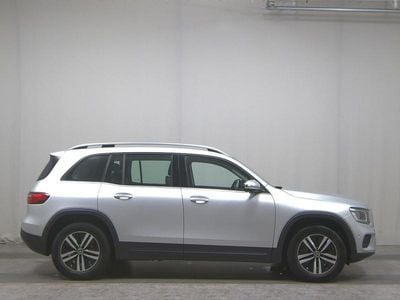 Mercedes GLB200